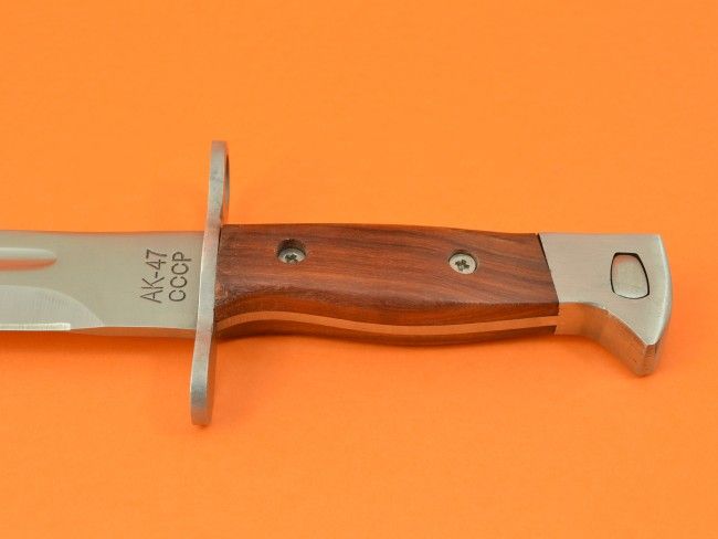 Нож АК-47-2 СССР 31.0 см с дървена дръжка и калъф