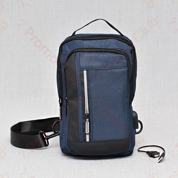 Спортна мъжка чанта с USB порт и кабел за зареждане - PRACTICAL BLUE 06806