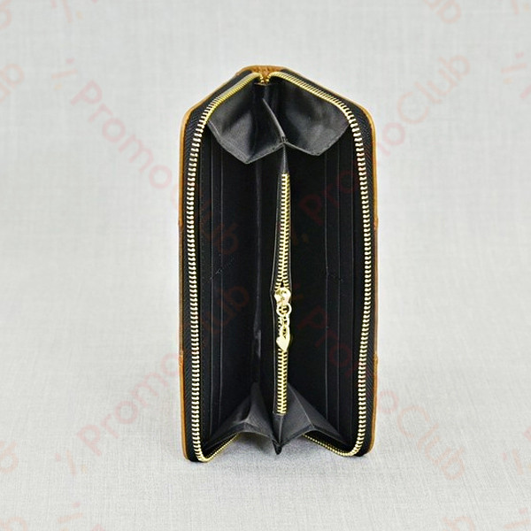 Луксозно дамско портмоне от естествена кожа, практично и елегантно MONE - TRIANGLE 3-20