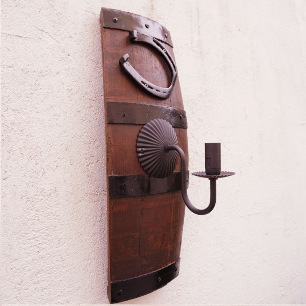 Ръчно изработен стенен аплик - лампа от дървено буре и ковано желязо, 50 см, Е14, винтидж, единствена бройка