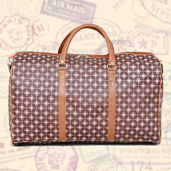Голяма, стилна и удобна пътна чанта от еко кожа TRAVEL - BORDO 2830