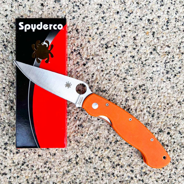 Сгъваем супер нож SPYDERCO CPM S30V ORANGE G10 дръжка, подаръчна кутия, BF22