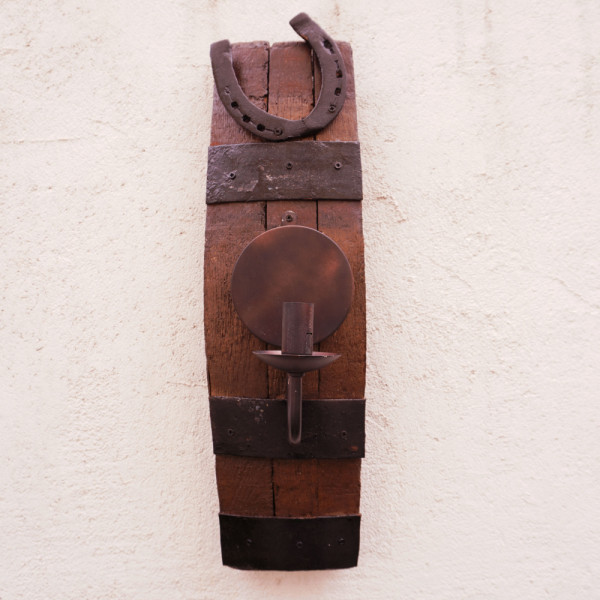 Ръчно изработен стенен аплик - лампа от дървено буре и ковано желязо, 50 см, Е14, винтидж, последни 3 броя