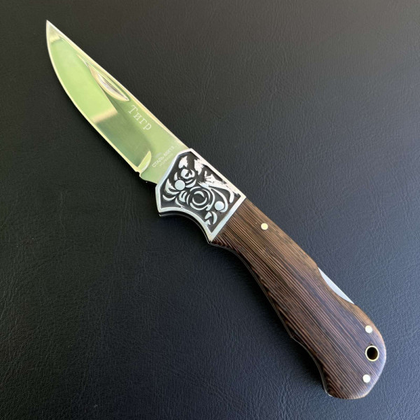 Руски сгъваем ловен нож ТИГР DARK, стомана 65х13, дървена венге орех и кобур за колан
