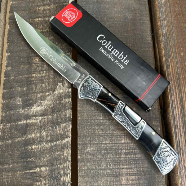 Сгъваем ловен нож Columbia A3159 BLACK , стомана 440, гравирана дръжка и подаръчна кутия