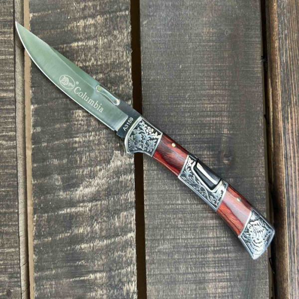Сгъваем ловен нож Columbia A3159 WOOD , стомана 440, гравирана дръжка и подаръчна кутия