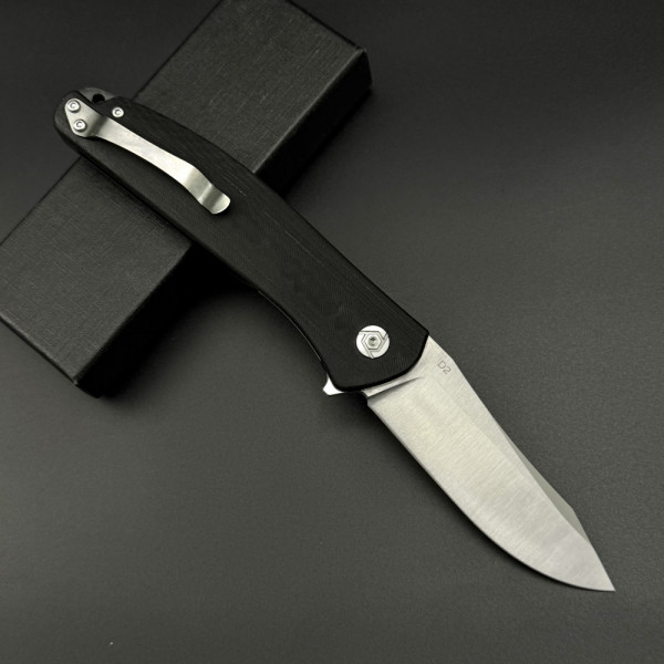 Масивен полуавтоматичен сгъваем нож HUNTER BL-152, стомана D2, дръжка G10