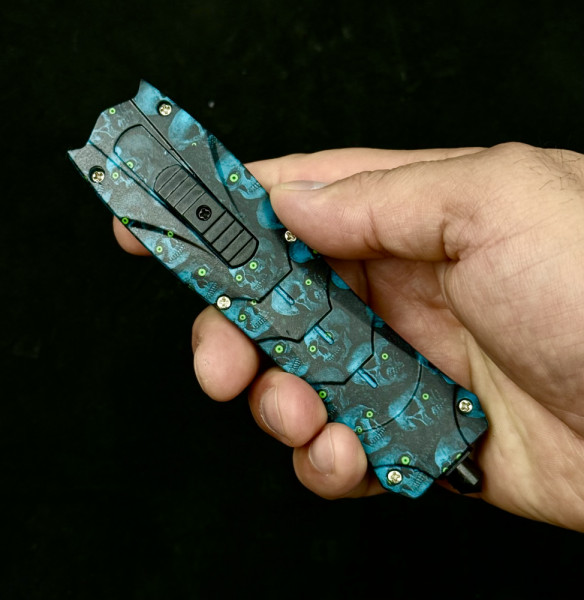 Автоматичен двуостър нож за самозащита BENCHMADE BLUE SKULL, стомана D2