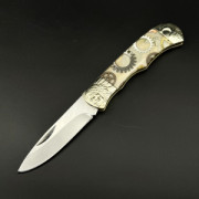 Светещ сгъваем немски ловен нож SHAMAN МК-8, стомана 5Cr13, гравиран месинг и светещи полимерни чирени