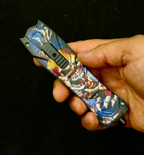 Автоматичен двуостър нож за самозащита BENCHMADE DEAD MAN SKULL, стомана D2