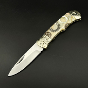 Светещ сгъваем немски ловен нож SHAMAN МК-8, стомана 5Cr13, гравиран месинг и светещи полимерни чирени