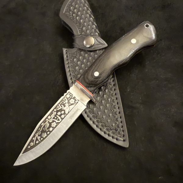 Руски ловен нож ОХОТНИК, фултанг стомана 65х13, кожена кания