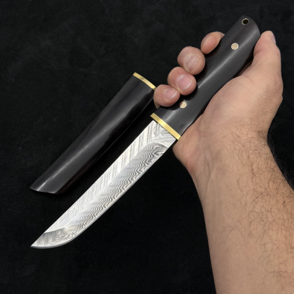 Автентичен самурайски японски AIKUCHI TANTO DAMASKUS LEAF нож от дамаска стоманаVG10/60 слоя, фултанг, дръжка и кания махагон