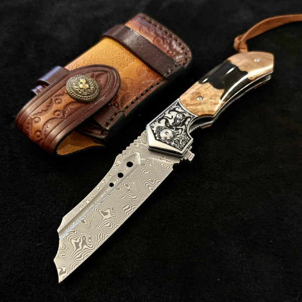 Полуавтоматичен сгъваем ТОП нож JAP SPIDER DAMASKUS МК-16 с палец за отваряне,стомана VG10 damask, дръжка маслина и смола, кожен кобур