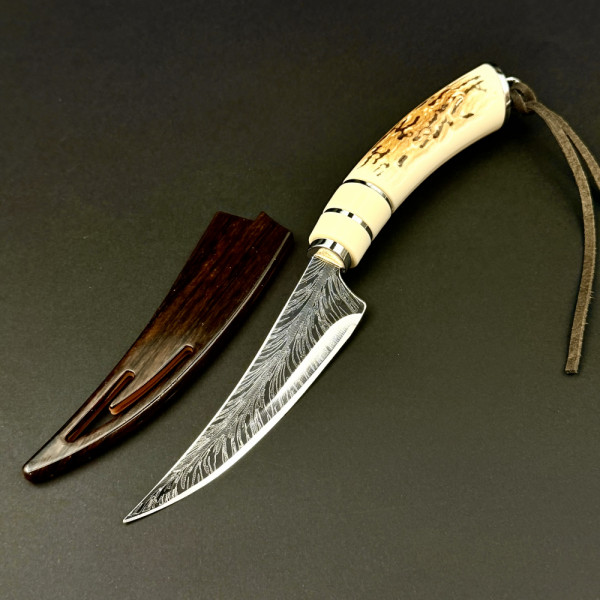 Елегантен подаръчен нож ORIENT LEAF, steel 5Cr13Mov, твърда кания и красива подаръчна кутия.