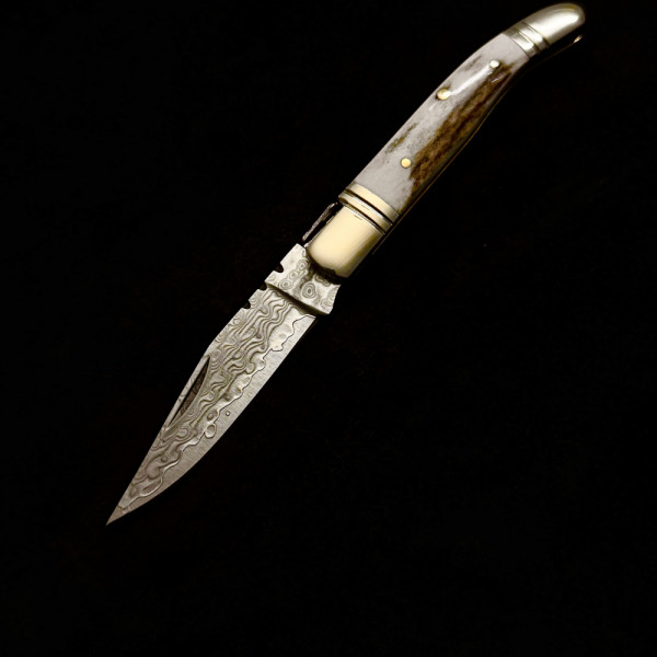 Сгъваем немски ловен нож Der HUNT МК-13 DEER COMPACT, дамаска стомана VG10/69L, дръжка от еленов рог