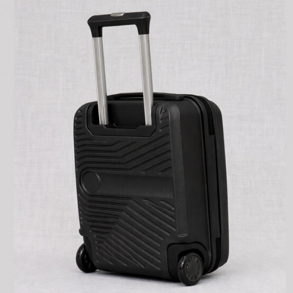 Здрав и надежден куфар за ръчен бага 40 х 30 х 20 за всички нискотарифни компании! Издръжлив ABS, заключване BLACK- 6001 - черен