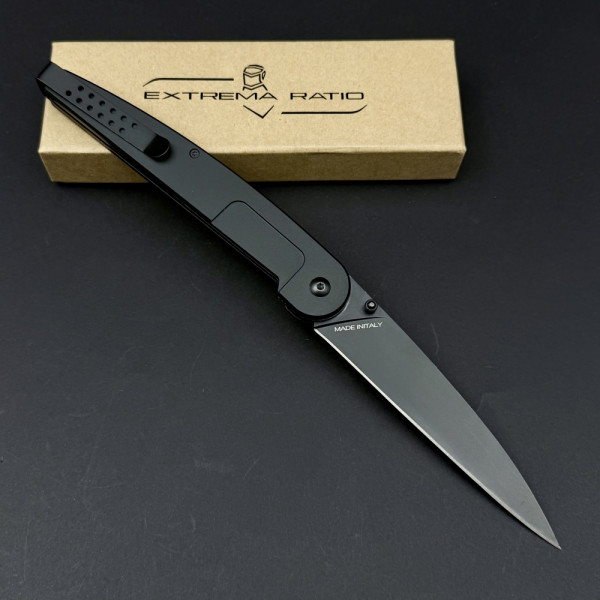 Сгъваем тактически нож EXTREMA RATIO BF4 Lucky Black, немска супер стомана BÖHLER N60, подаръчна кутия