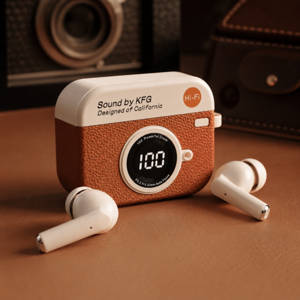 Дизайнерски Bluetooth слушалки NOSTALGIA  с винтидж кейс фотоапарат с дисплей